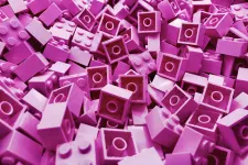 Rosa LEGO i hög
